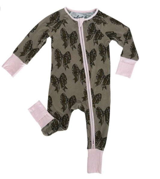 bamboo zipper pajama || mossy oak® original bottomland® bows