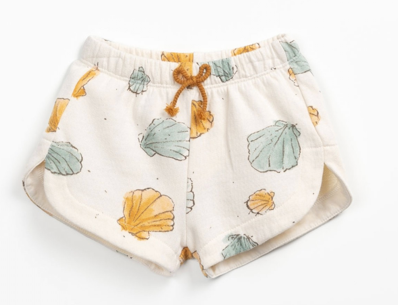 Shorts with shells print