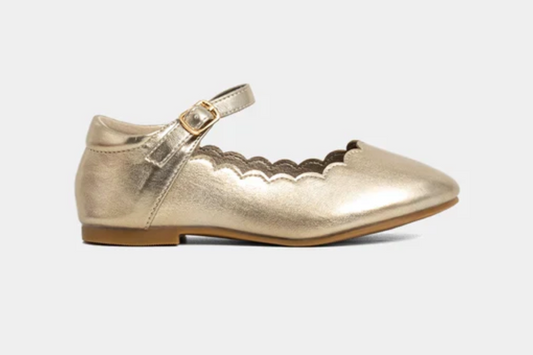 Gold Agatha Scalloped Flat