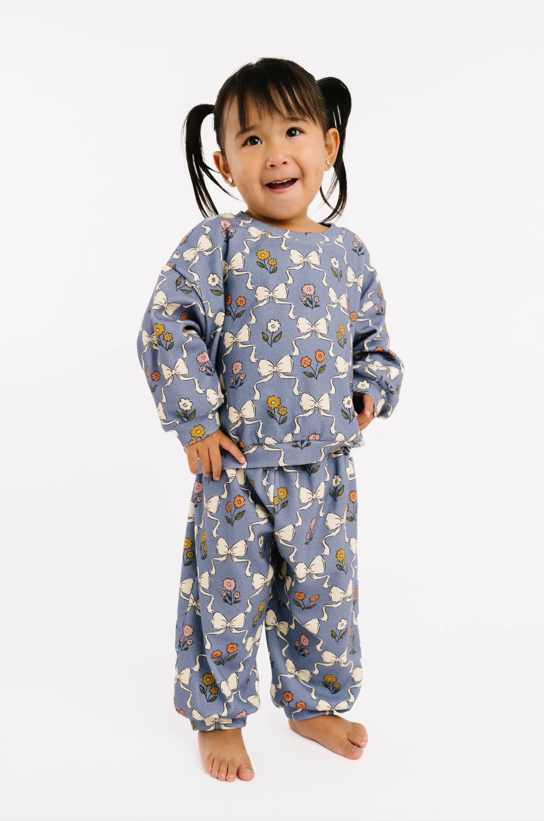Bow Blooms Sweatsuit