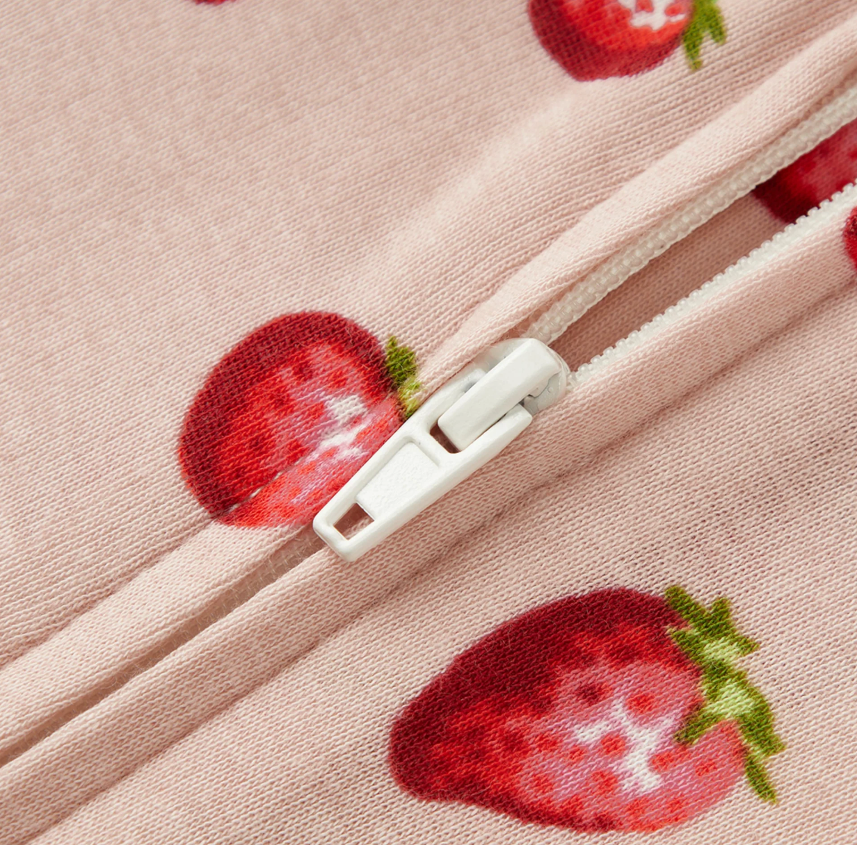 Organic Cotton Zipper Pajama Strawberry