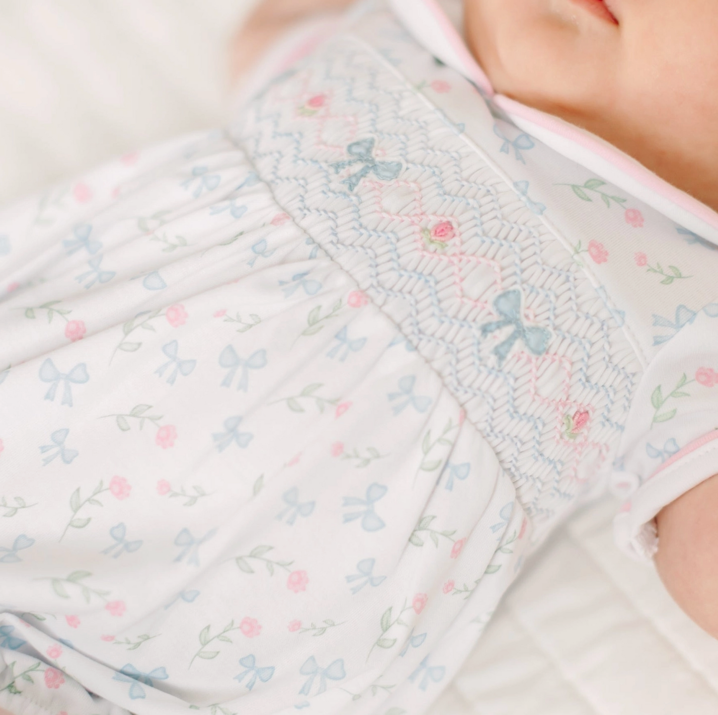 Evelyn's Classics Smocked Bubble