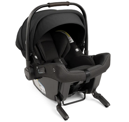 triv™ next + pipa™ urbn travel system