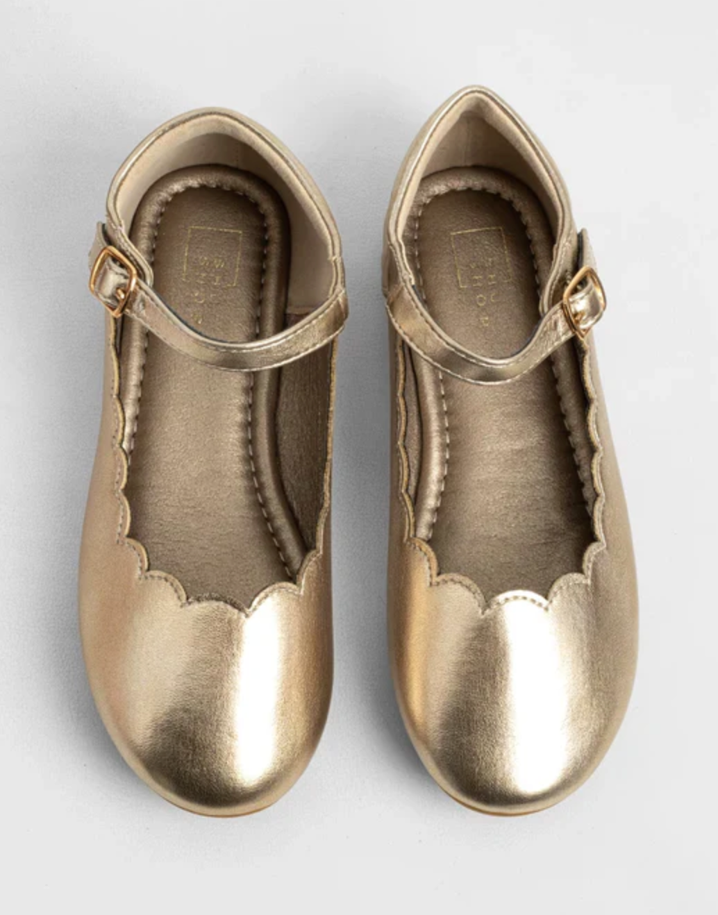 Gold Agatha Scalloped Flat